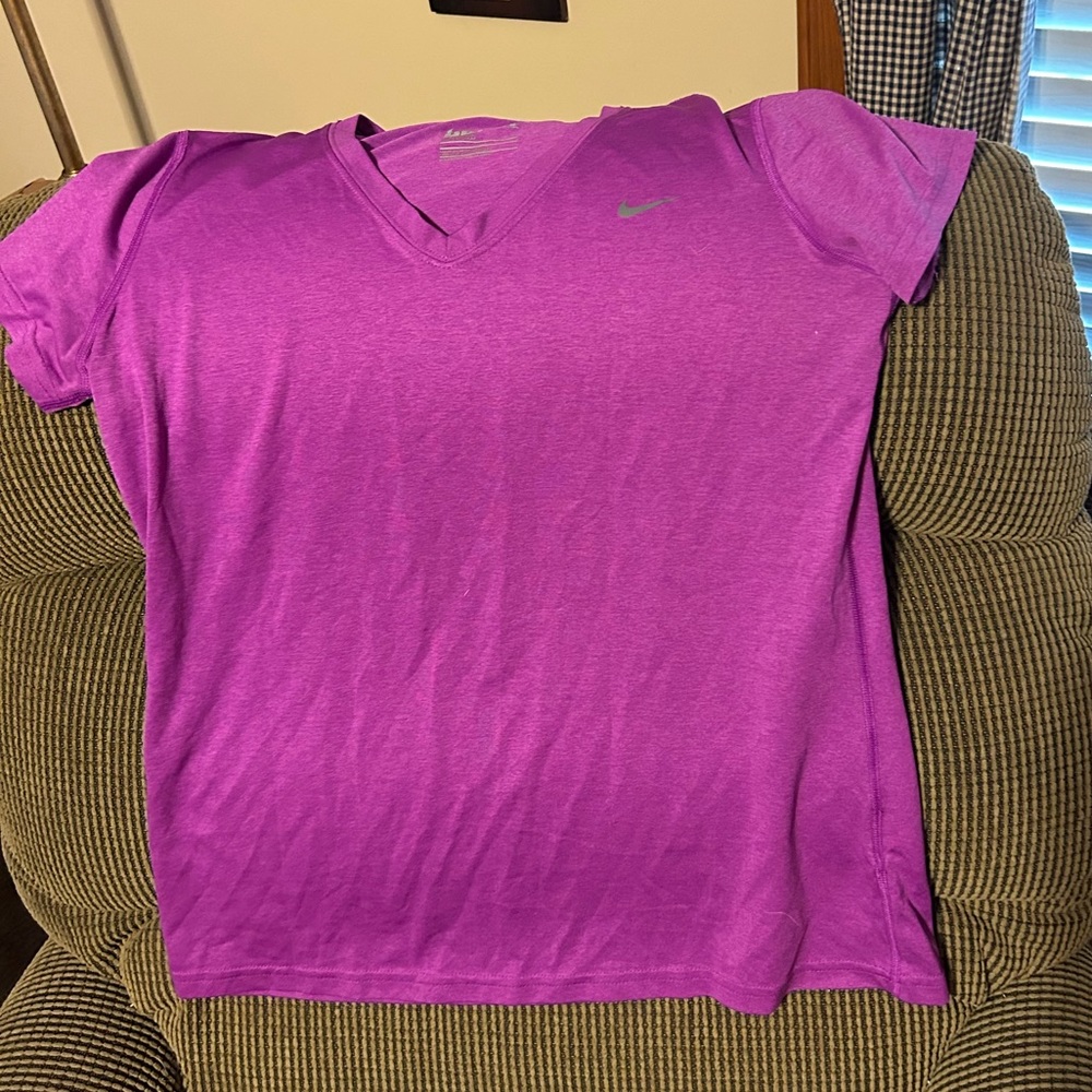 Athletic shirt